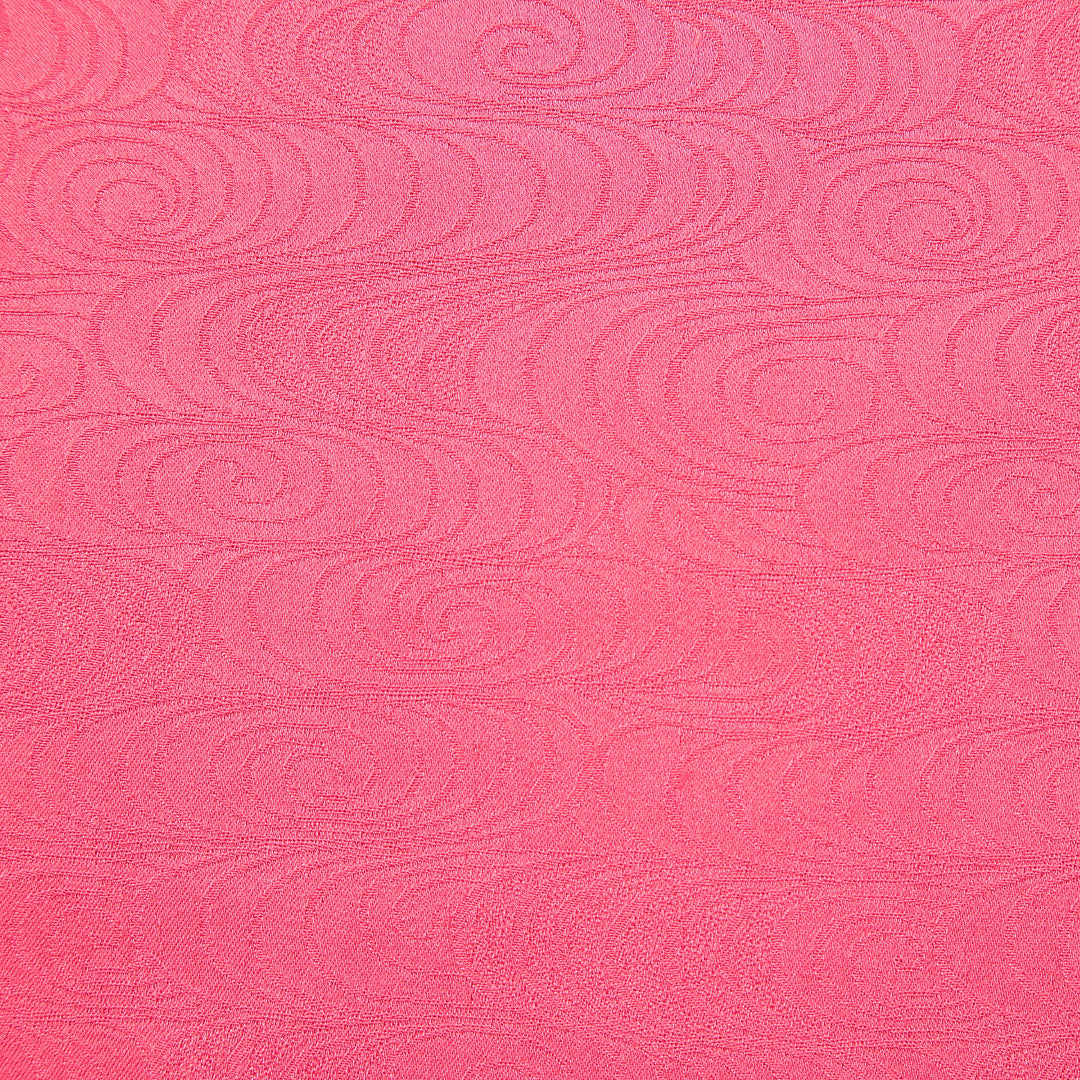 色無地 袷 身丈156cm 裄丈62cm 正絹 Sランク Mサイズ バチ衿 一つ紋（五三桐） セミフォーマル 紋意匠 観世水 ピンク系 1214-16891