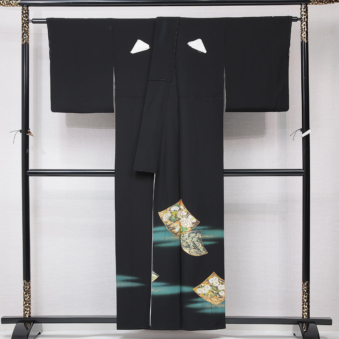黒留袖 袷 身丈155cm 裄丈62cm 三つ紋 三つ橘 フォーマル Bランク Mサイズ 正絹 比翼仕立て 広衿 牡丹 金駒刺繍 1211-F0681