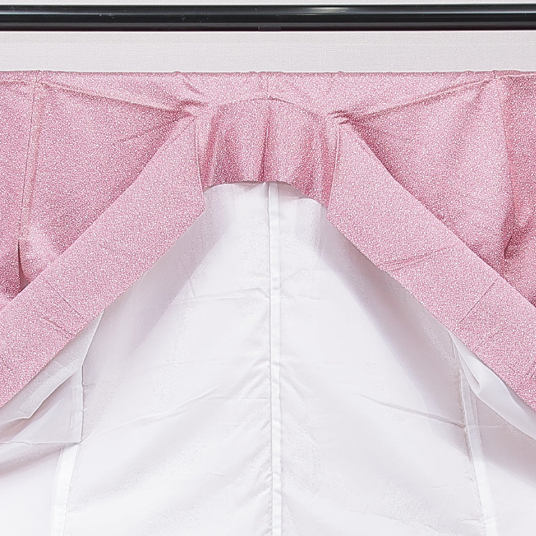 江戸小紋 洗える着物 袷 身丈163cm 裄丈63cm ポリエステル Cランク Lサイズ 広衿 一つ紋（五三桐） セミフォーマル 紋意匠 創作柄 ピンク系 1262-15825