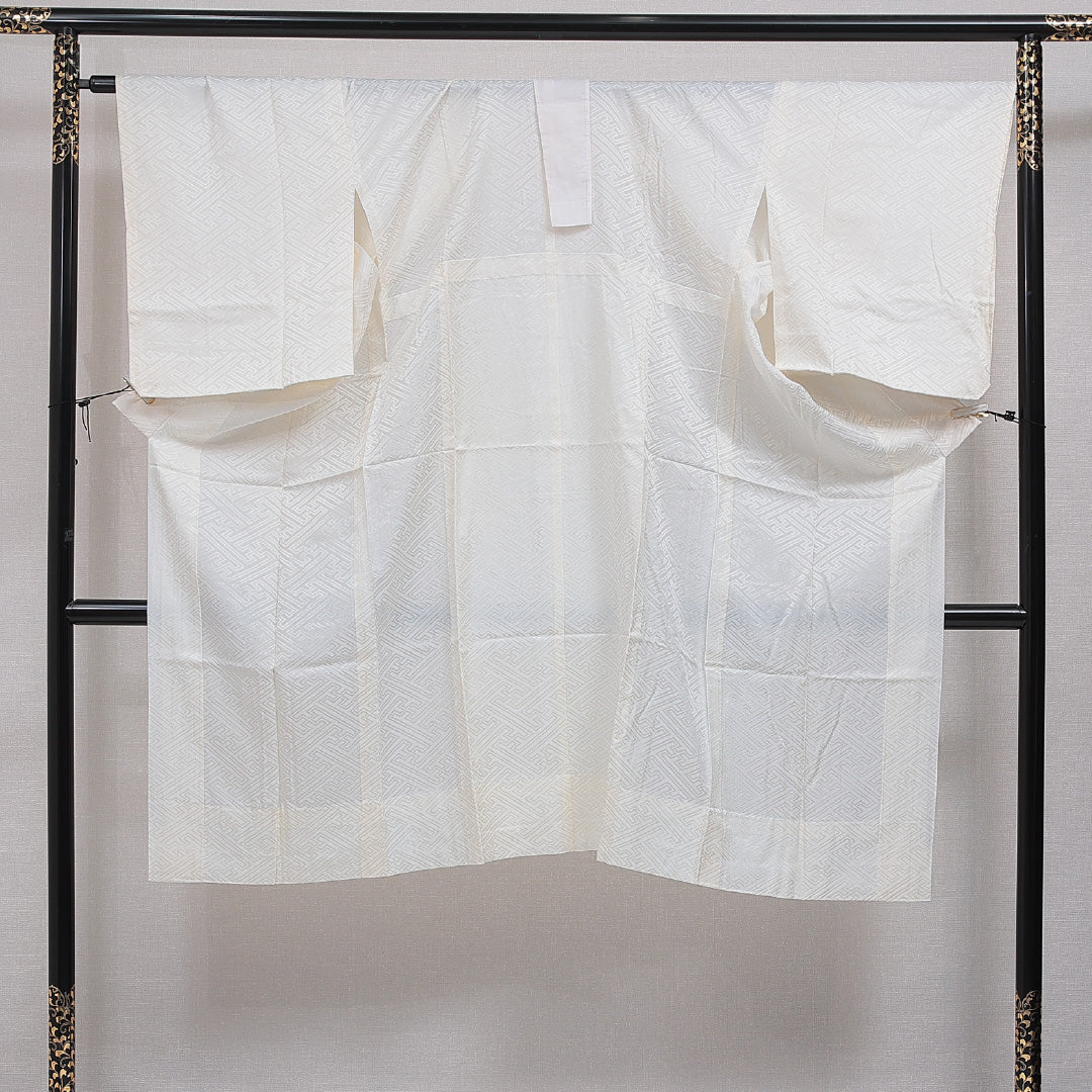 長襦袢 無双袖 身丈126cm 裄丈66cm 正絹 Aランク Mサイズ 紗綾型 クリーム系 RP 1239-16514