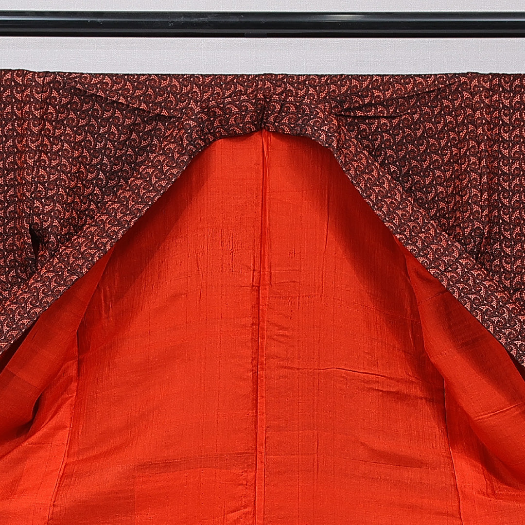 アンティーク 紬 袷 身丈156cm 裄丈63cm 正絹 Aランク Mサイズ バチ衿 ペイズリー柄 抽象柄 赤系 黒系 1216-15735