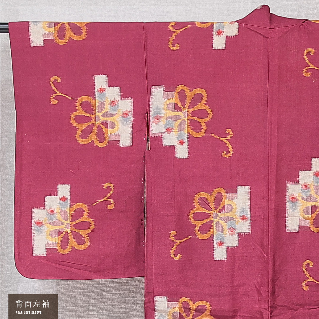 アンティーク 羽織（銘仙） 袷 身丈97cm 裄丈63cm 正絹 Aランク Sサイズ バチ衿 紐あり 菊 紫系 赤系 1217-15178