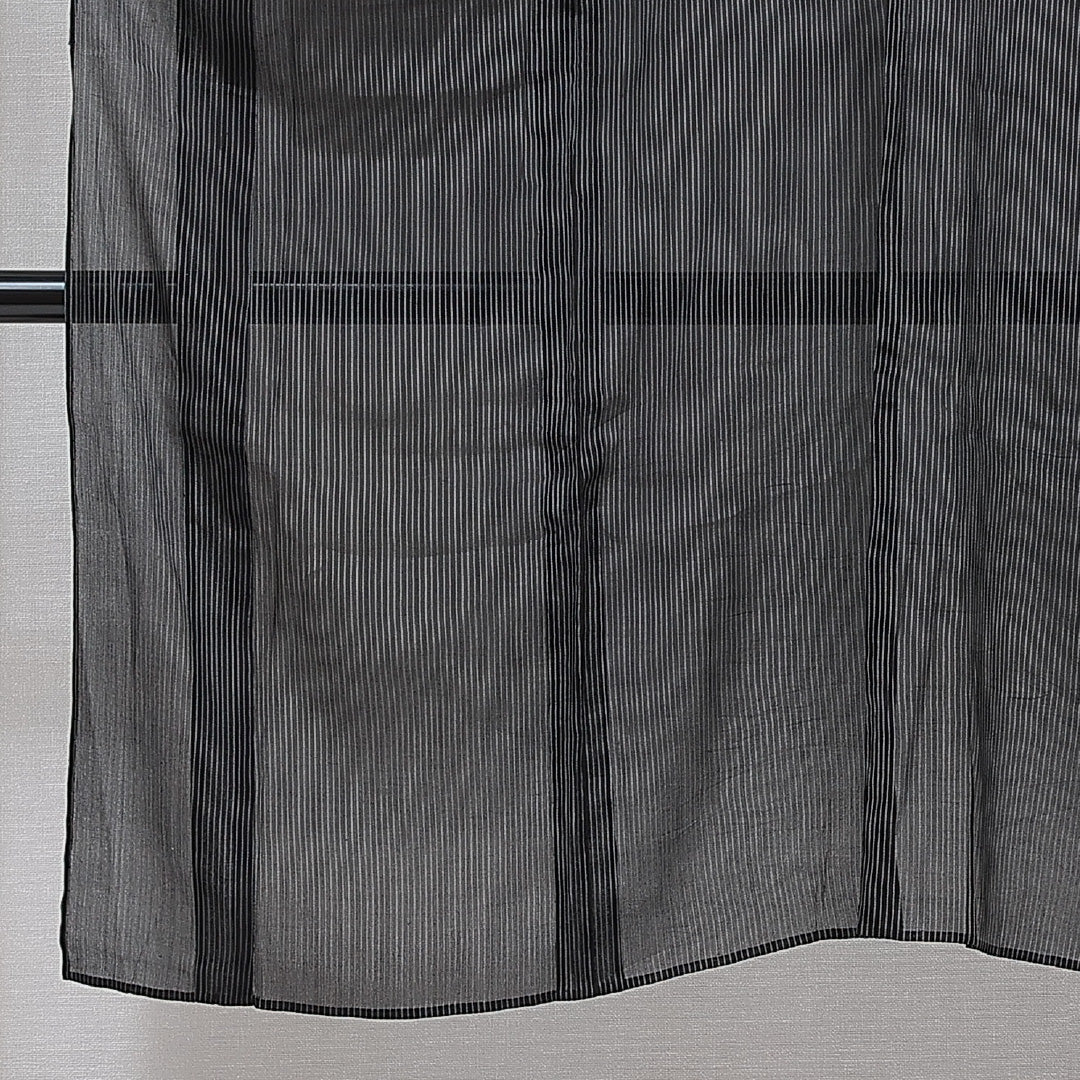 男着物 夏物 夏紬 身丈134cm 裄丈61cm 正絹 Aランク XSサイズ 棒衿 カジュアル 無地 黒系 1219-15346