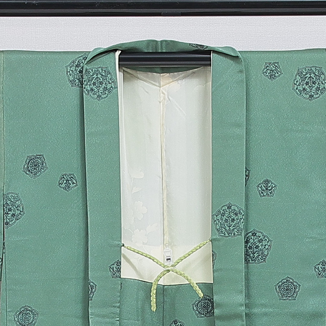 羽織 袷 身丈73cm 裄丈61cm 正絹 Bランク カジュアル Sサイズ 紐あり 鏡裏文 緑系 RP 1232-16119