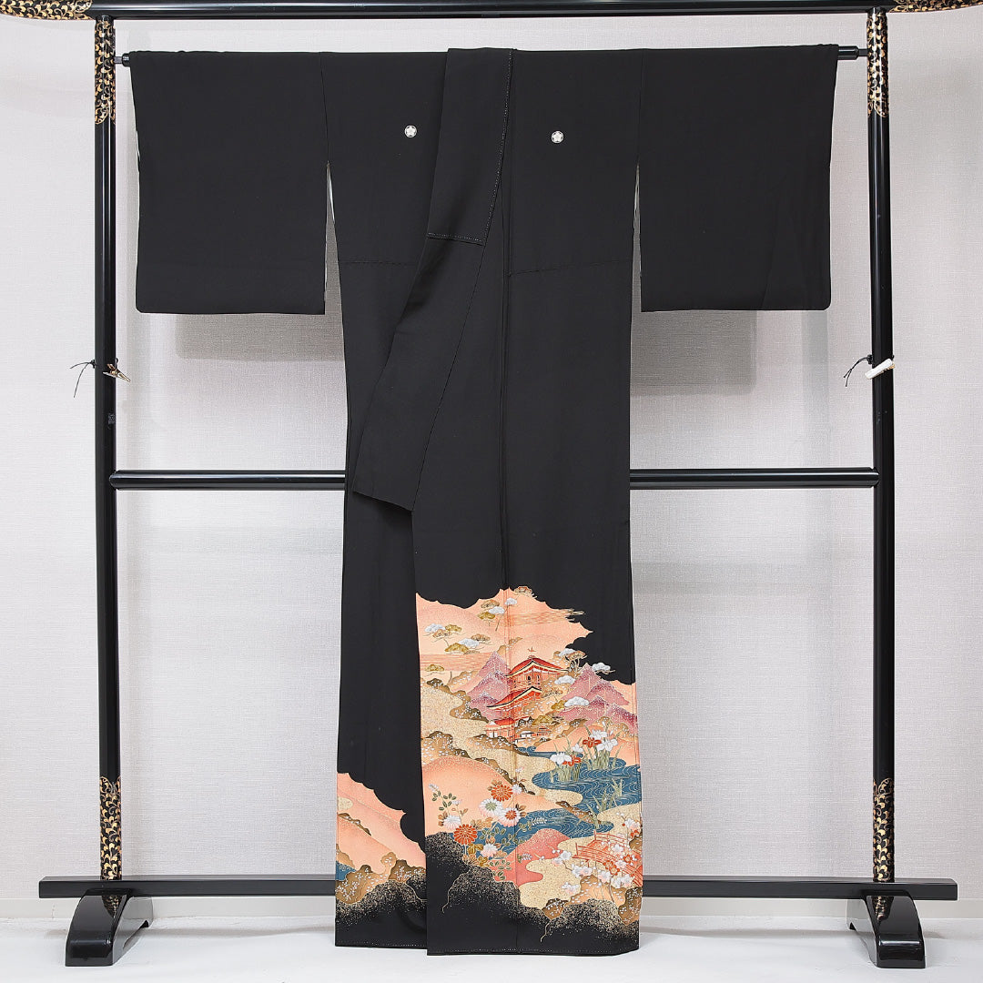 黒留袖 袷 身丈161cm 裄丈64cm 三つ紋 丸に桔梗 フォーマル Aランク Lサイズ 正絹 比翼仕立て 広衿 楼閣 松 1211-F0680