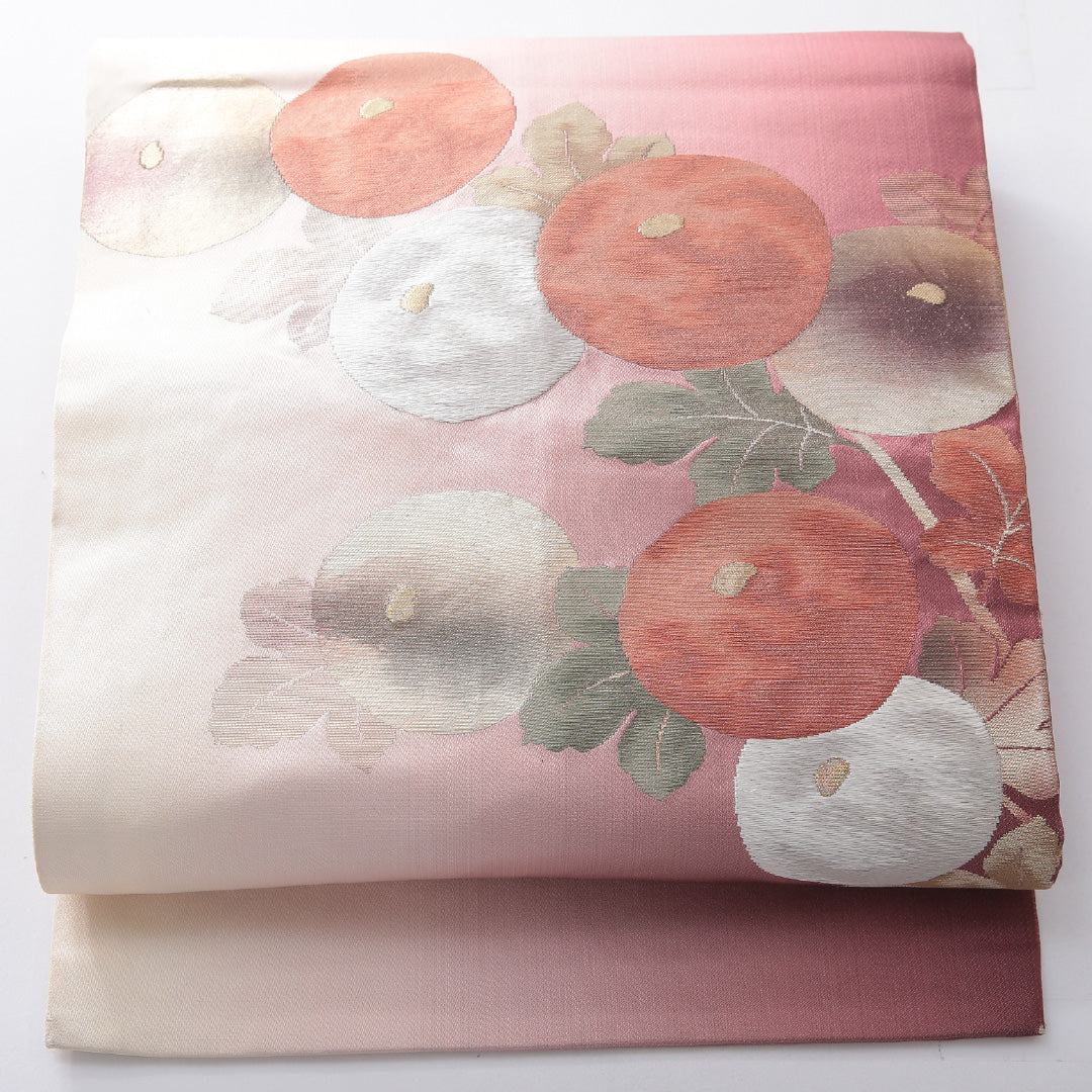 九寸名古屋帯 帯丈359cm 琳派 セミフォーマル 名古屋仕立て ポイント柄 Dランク 正絹 綴れ織 菊 ピンク系 グラデーション系 1224-03902