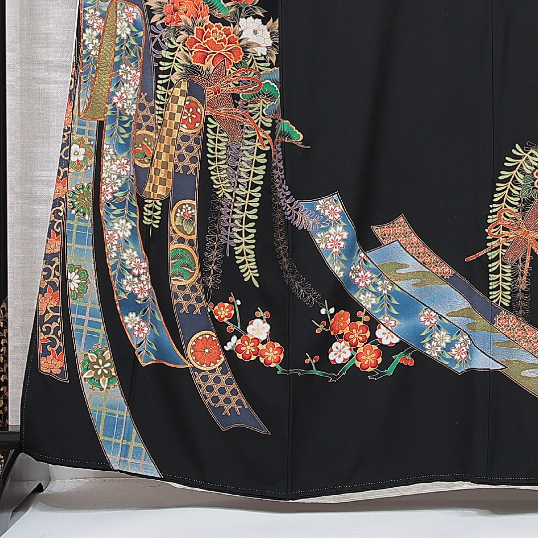 黒留袖 袷 身丈159cm 裄丈64cm 三つ紋 丸に橘 フォーマル Aランク Mサイズ 正絹 比翼仕立て 広衿 牡丹 松 落款 1211-F0679