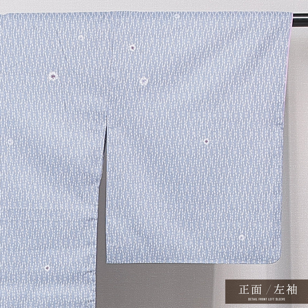 洗える着物 小紋 袷 身丈166cm 裄丈67cm ポリエステル Sランク インフォーマル 広衿 XLサイズ よろけ縞 水色系 RP 1221-15828
