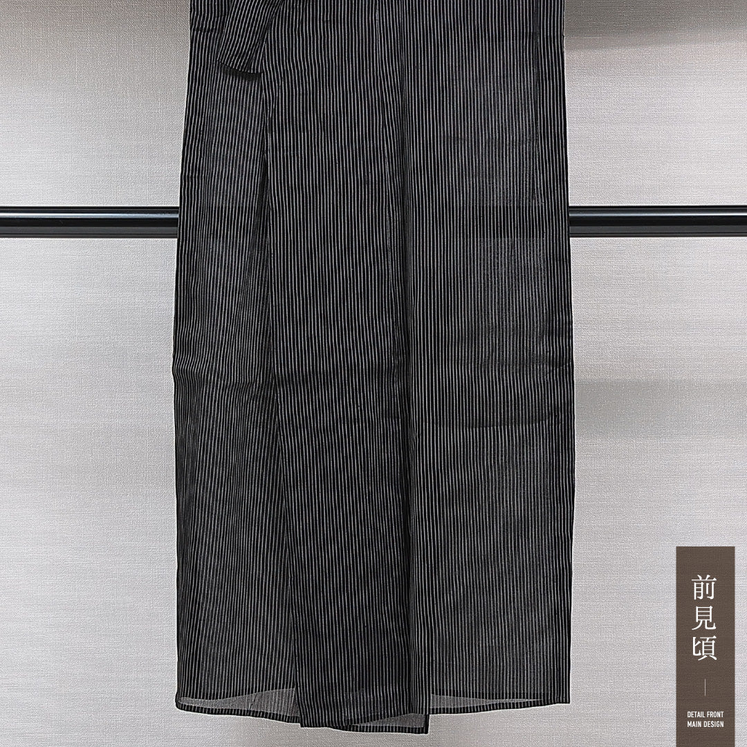 男着物 夏物 夏紬 身丈134cm 裄丈61cm 正絹 Aランク XSサイズ 棒衿 カジュアル 無地 黒系 1219-15346