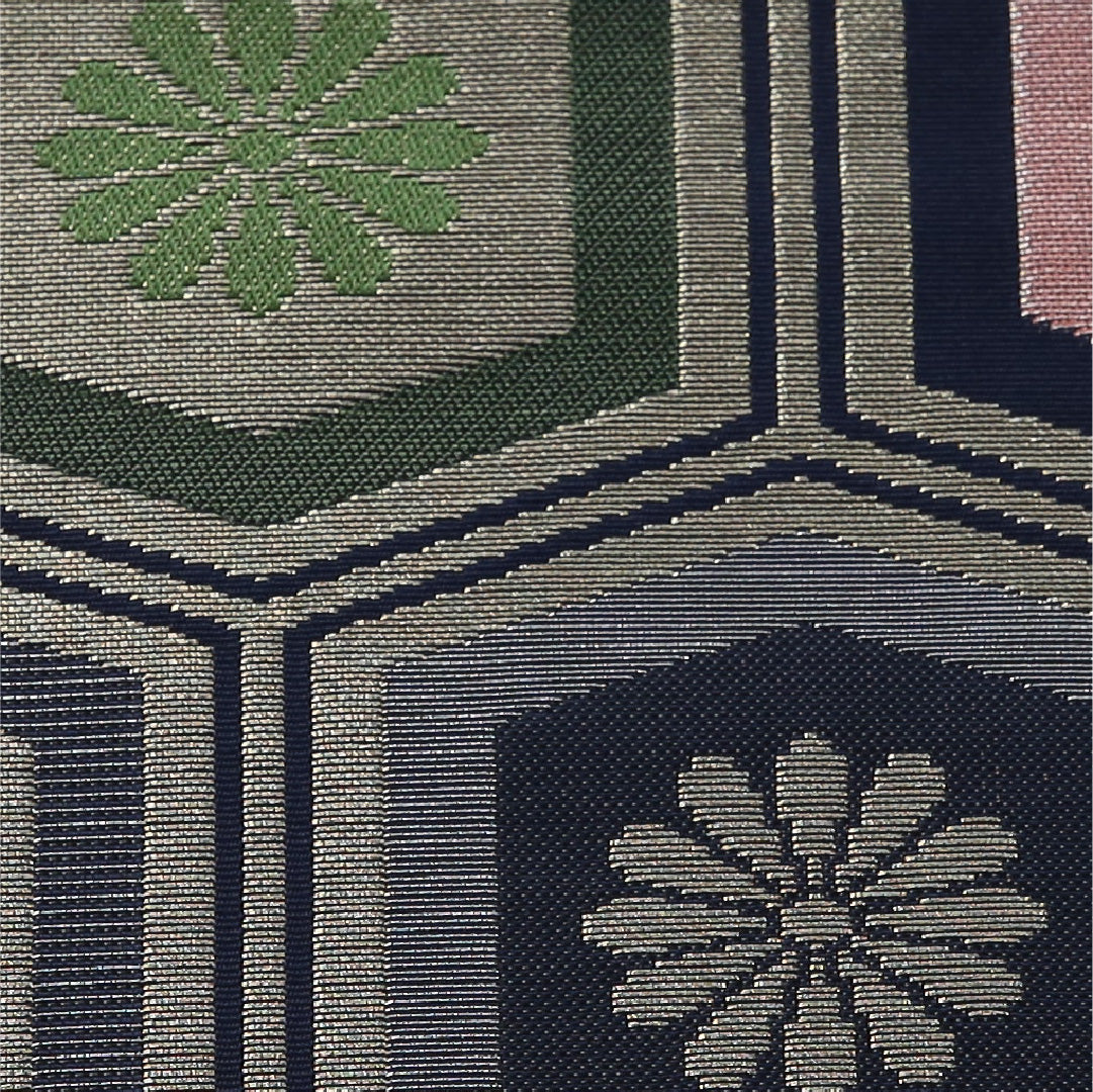 八寸名古屋帯 帯丈359cm カジュアル 松葉仕立て 全通 Sランク 正絹 博多織 菊亀甲 紺系 1224-03652