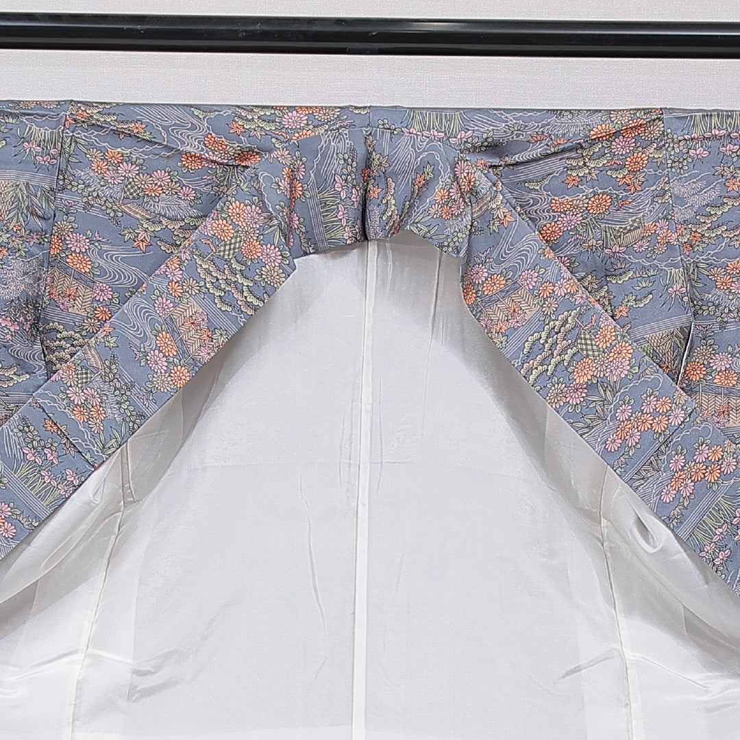 洗える着物 小紋 袷 身丈152cm 裄丈60cm ポリエステル Sランク インフォーマル 広衿 Sサイズ 菊 笹 グレー系 RP 1221-15689