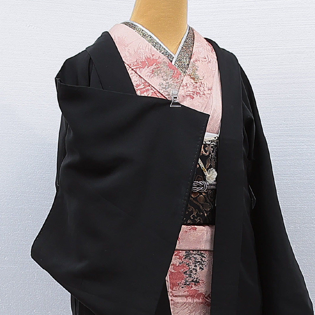 黒羽織 袷 身丈78cm 裄丈62cm 正絹 Cランク 一つ紋 (五三桐) セミフォーマル Sサイズ 絵羽羽織 漆糸 紐あり 草花 黒系 HP 1233-15248