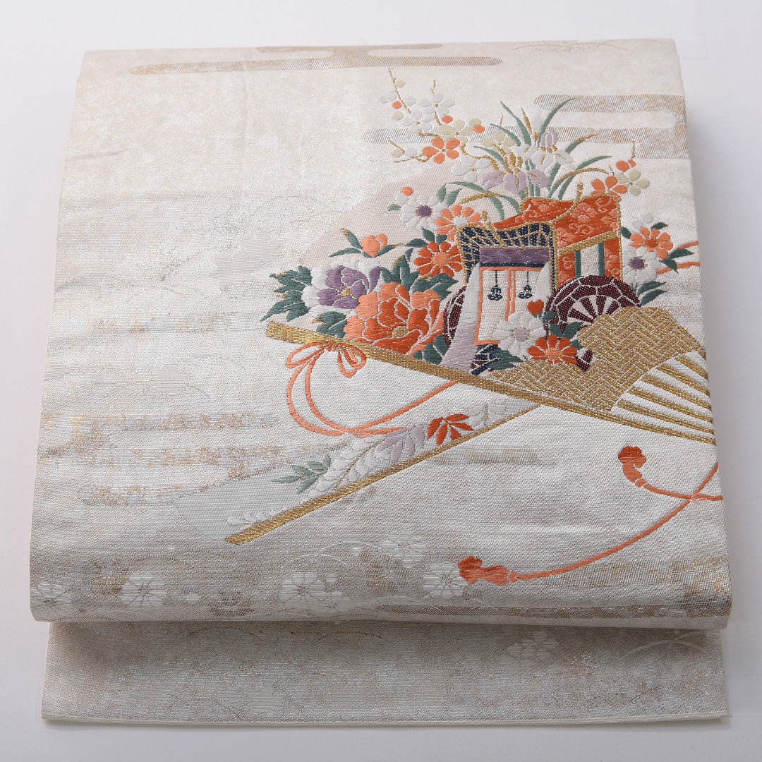 九寸名古屋帯 帯丈349cm セミフォーマル 名古屋仕立て ポイント柄 Cランク 正絹 花車 扇 クリーム系 1224-03641