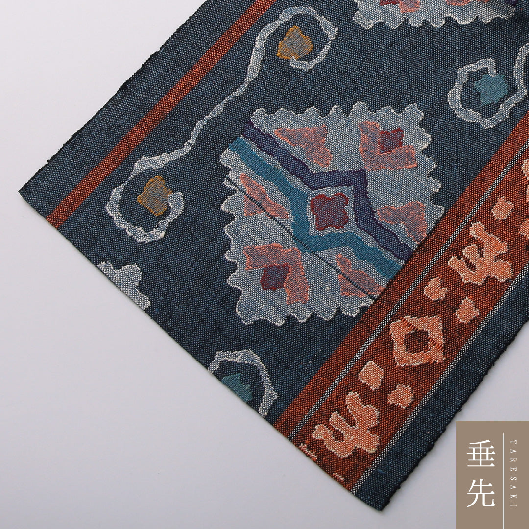 八寸名古屋帯（紬） 帯丈340cm カジュアル 名古屋仕立て 六通 帯芯なし Sランク 正絹 創作柄 紺系 1224-03495