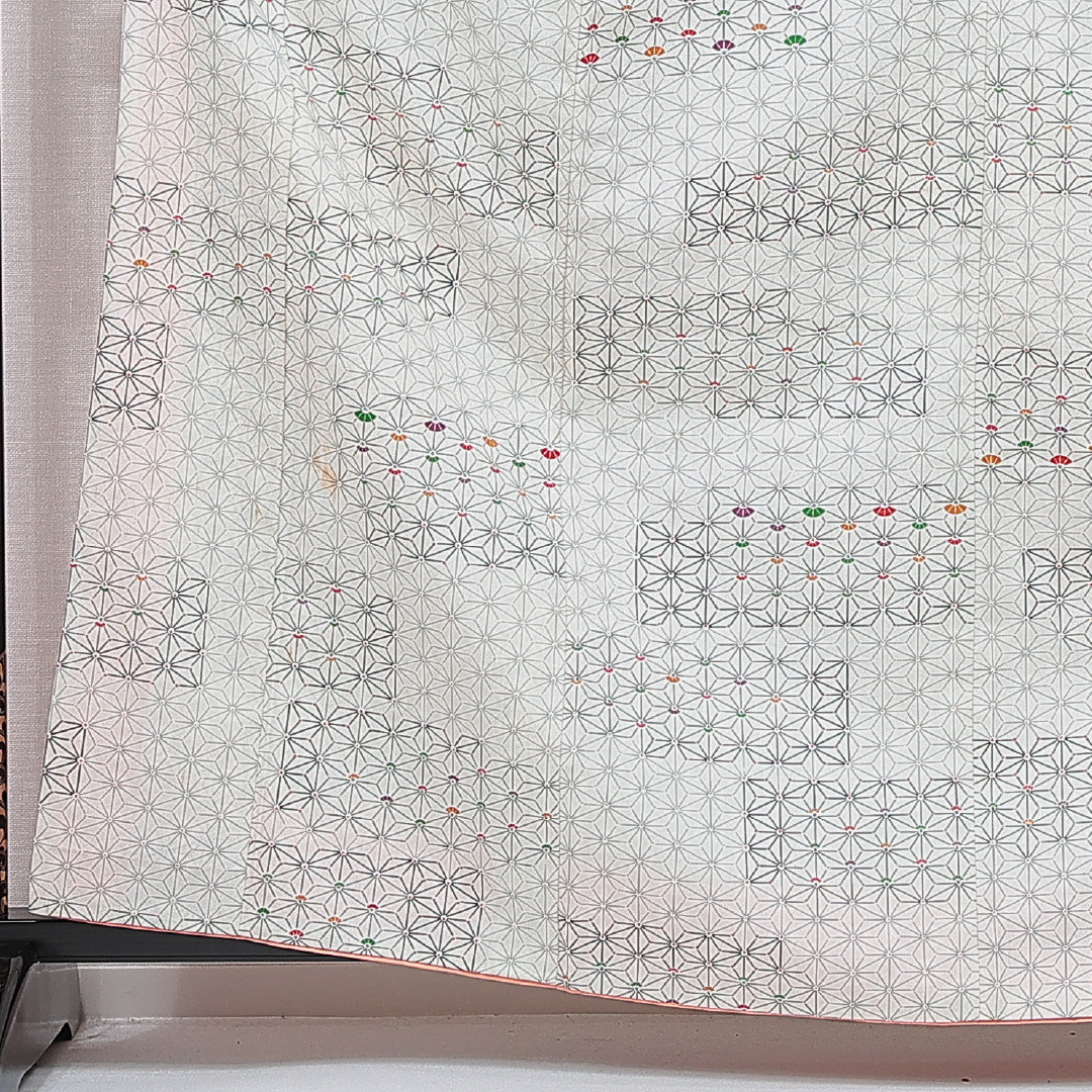 小紋 洗える着物 袷 身丈162cm 裄丈63cm ポリエステル Bランク Lサイズ 広衿 インフォーマル 麻の葉 白系 1215-15798