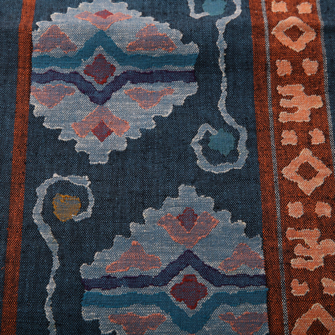 八寸名古屋帯（紬） 帯丈340cm カジュアル 名古屋仕立て 六通 帯芯なし Sランク 正絹 創作柄 紺系 1224-03495