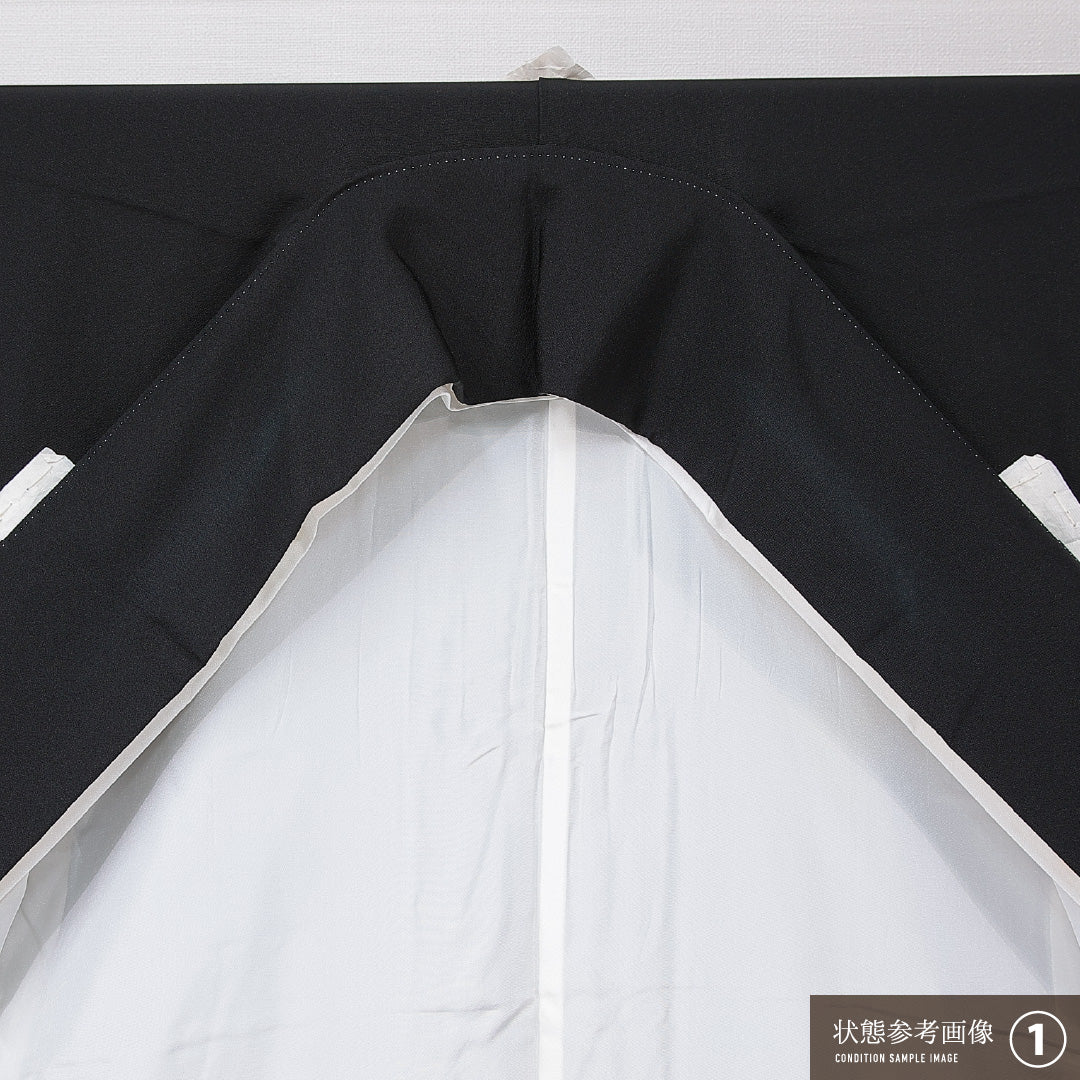 黒留袖 袷 身丈155cm 裄丈62cm 三つ紋 三つ橘 フォーマル Bランク Mサイズ 正絹 比翼仕立て 広衿 牡丹 金駒刺繍 1211-F0681
