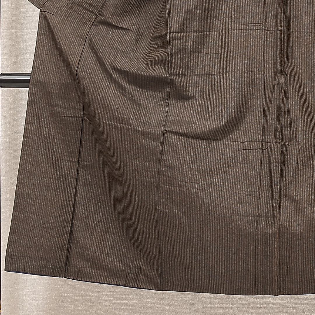 男着物 袷 身丈138cm 裄丈63cm 正絹 Aランク カジュアル 棒衿 Sサイズ 縞 茶系 RP 1224-16923