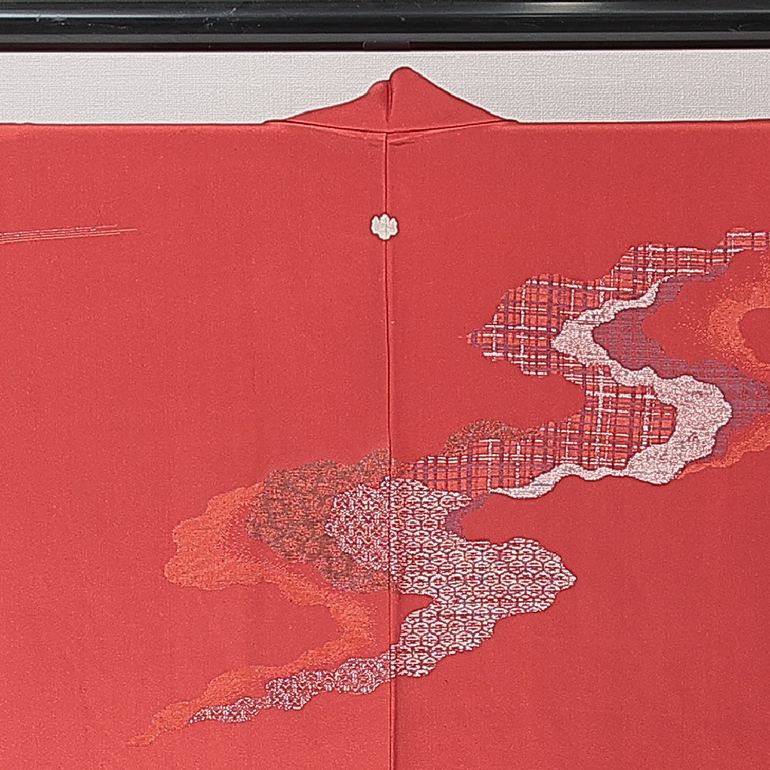 アンティーク 羽織（お召） 袷 身丈89cm 裄丈61cm 正絹 Aランク Sサイズ 一つ紋（五三桐） 道長取り 朱系 1217-15263