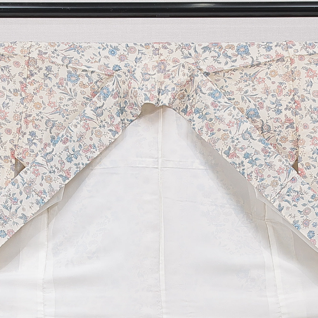 小紋 洗える着物 袷 身丈158cm 裄丈63cm ポリエステル Cランク Mサイズ 広衿 インフォーマル 菊 クリーム系 1215-15810