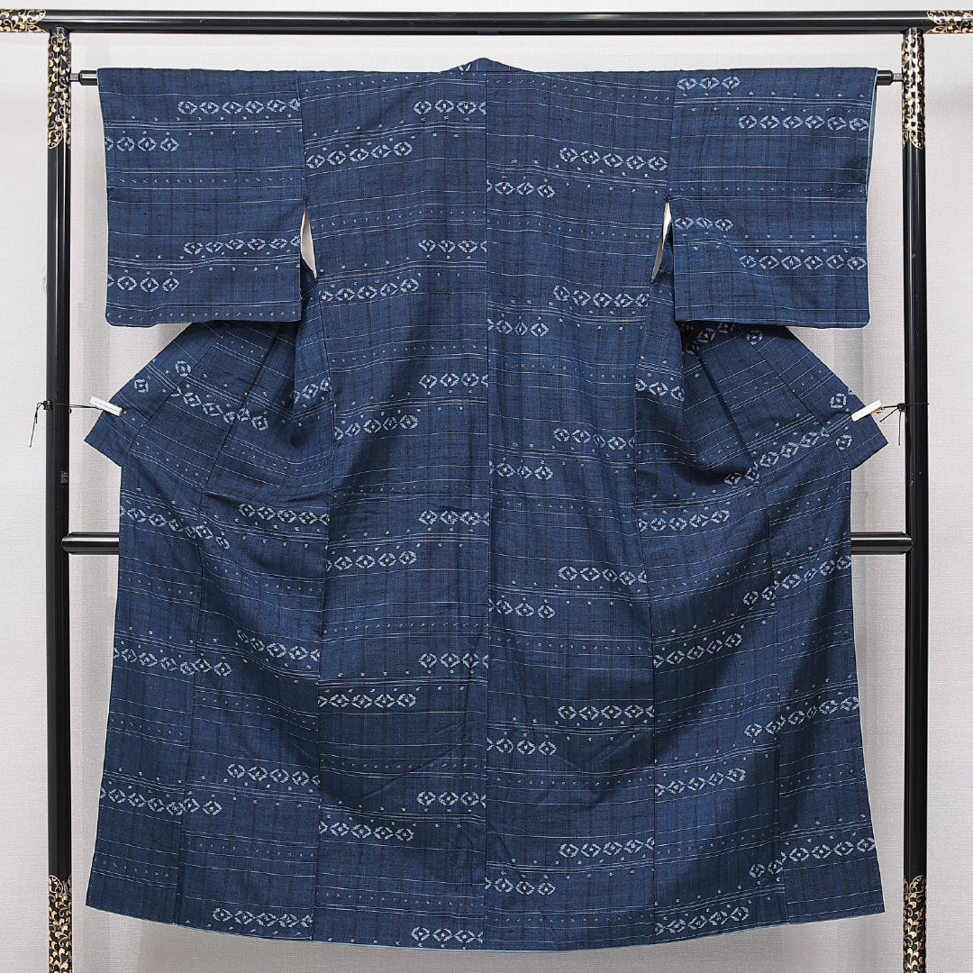 紬 身丈162cm 裄丈63.5cm S 薄物 バチ衿 縦縞 ベージュ 麻 名品 中古