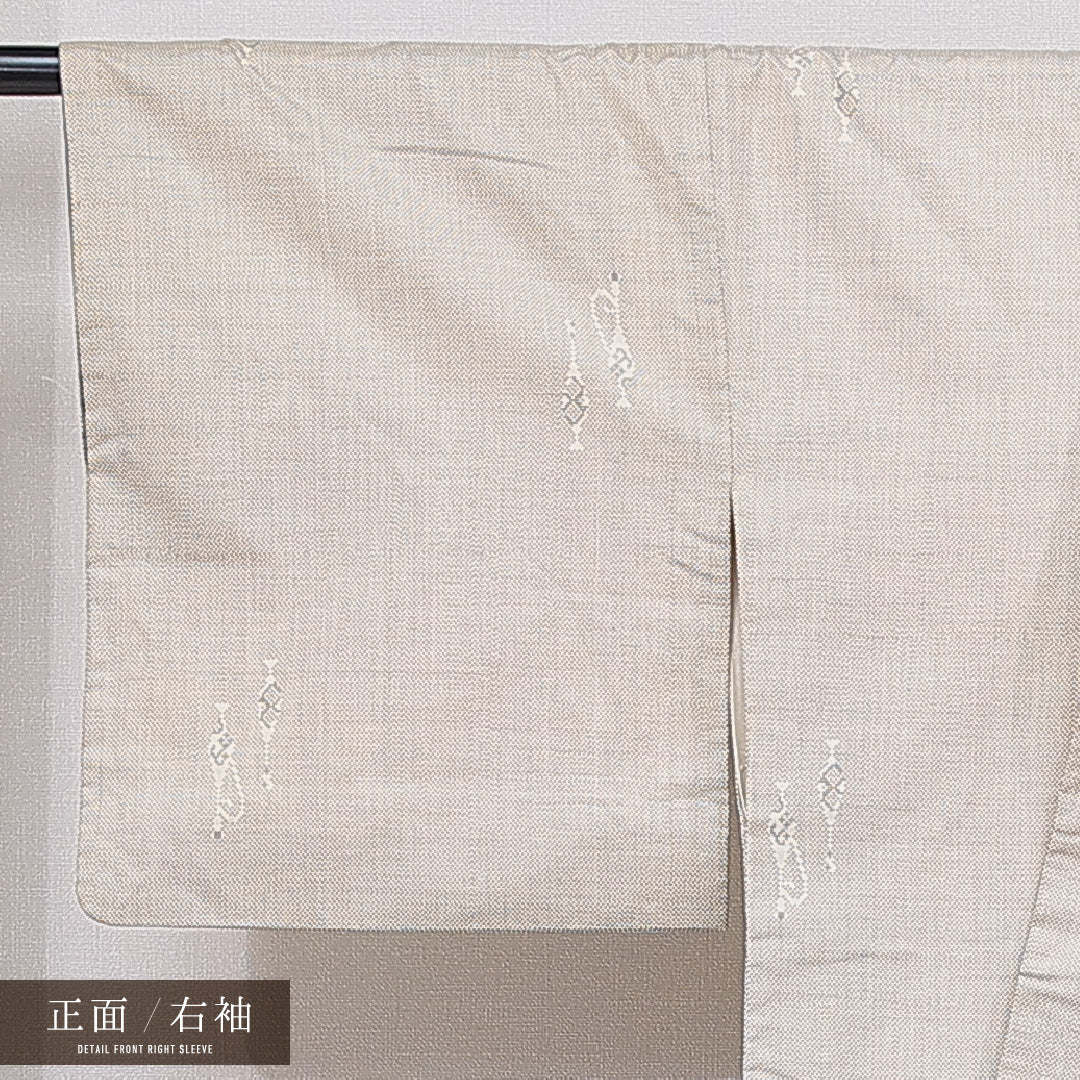 白大島紬 袷 身丈159cm 裄丈64cm 正絹 Cランク インフォーマル 広衿 Mサイズ 壺 白系 RP 1223-15480