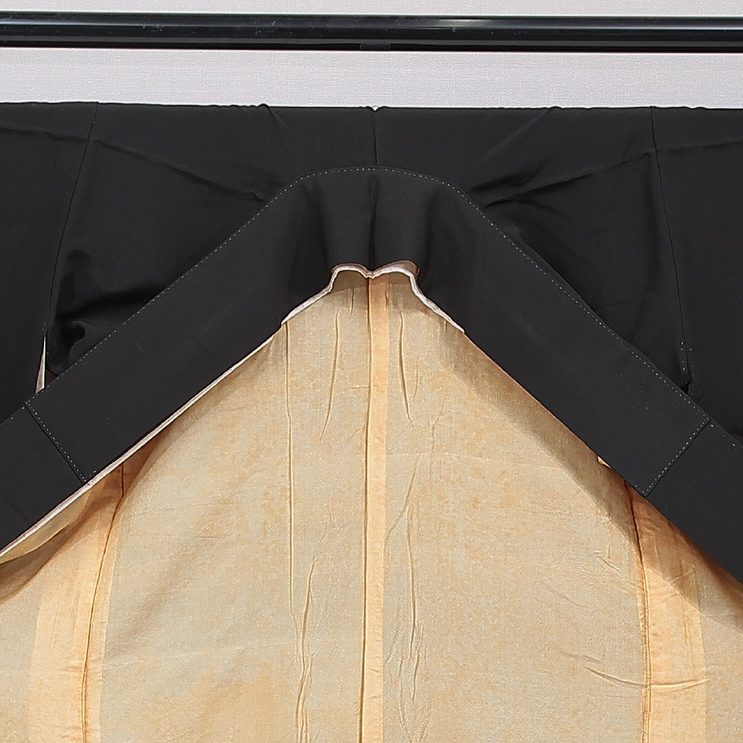 黒留袖 袷 身丈156cm 裄丈62cm 五つ紋 四ツ目菱 フォーマル Cランク Mサイズ 正絹 広衿 鳳凰 扇 刺繍 1211-F0741