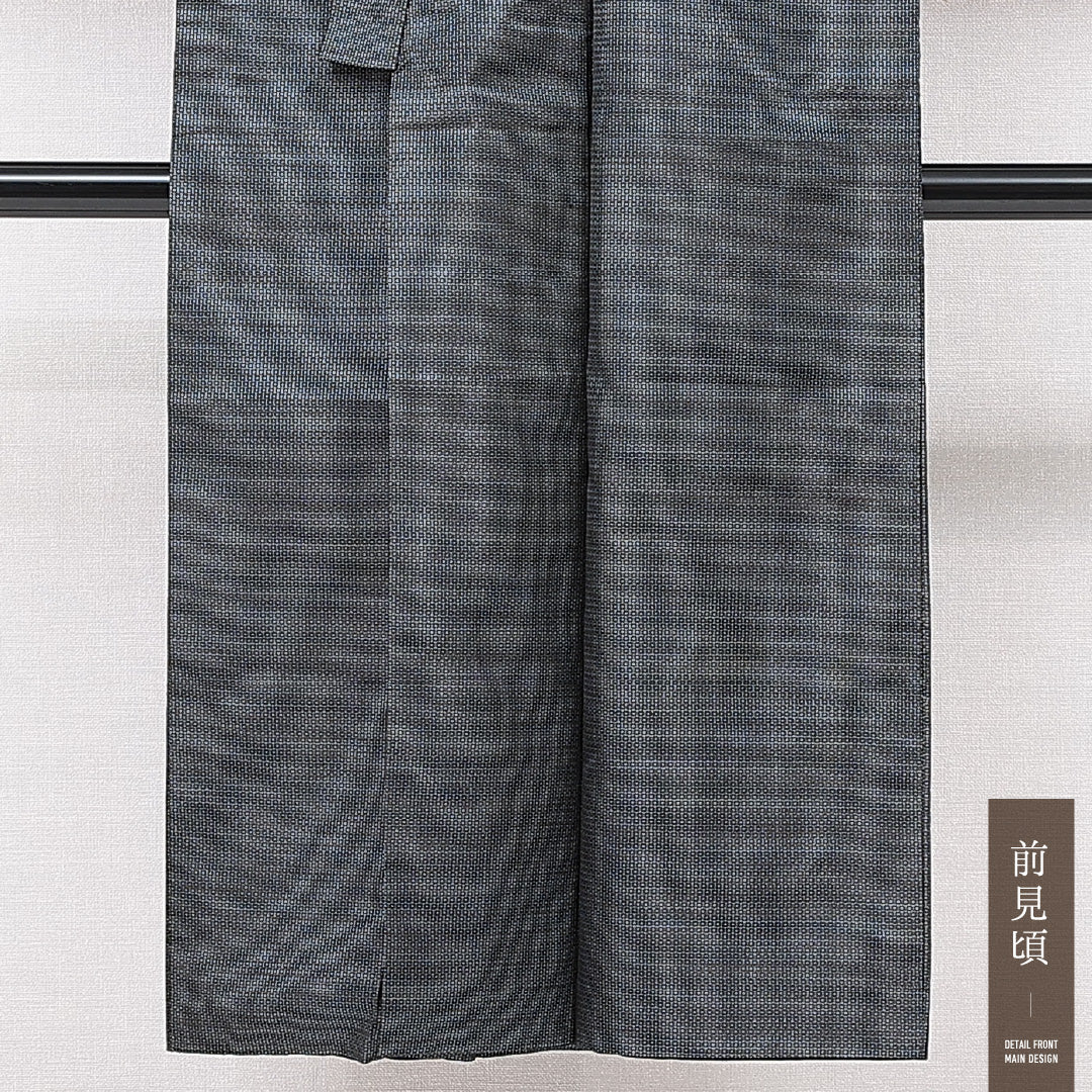 男着物 袷 身丈136cm 裄丈67cm 正絹 Aランク カジュアル 棒衿 Sサイズ 亀甲 紺系 RP 1224-15061