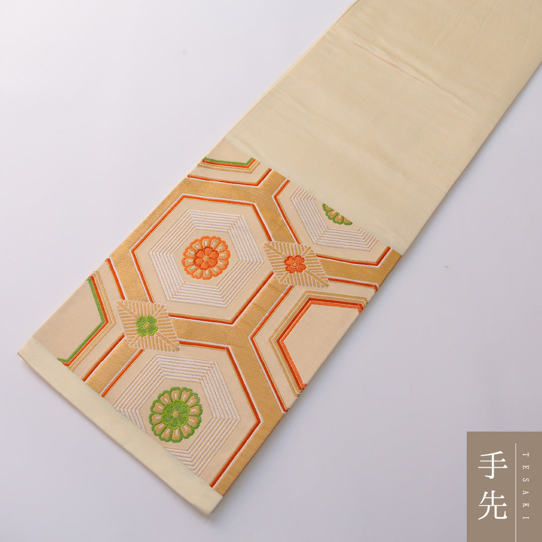 袋帯 帯丈408cm 正絹 六通 フォーマル 亀甲 菊 吉祥文様 クリーム系 金系 1243-01967