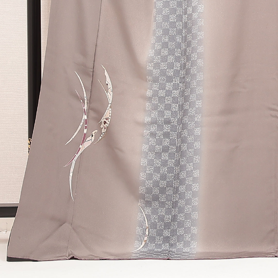 付下げ 袷 身丈174cm 裄丈68cm 正絹 Cランク 2XLサイズ 広衿 インフォーマル 市松 創作柄 グレー系 1261-16879