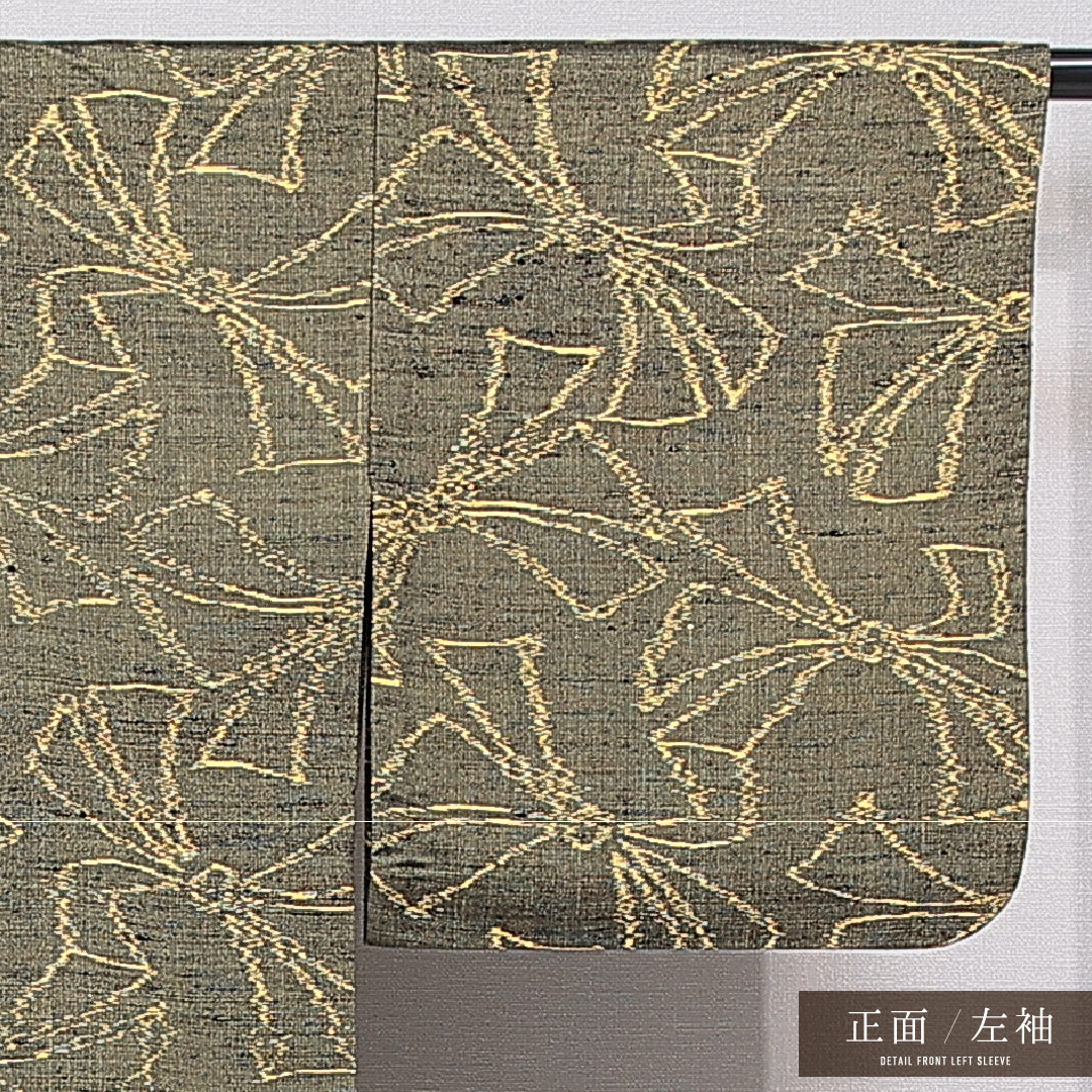 洗える着物 ウールの紬 単衣 身丈148cm 裄丈62cm ウール Sランク カジュアル 広衿 XSサイズ 束ね熨斗 グレー系 RP 1223-15582