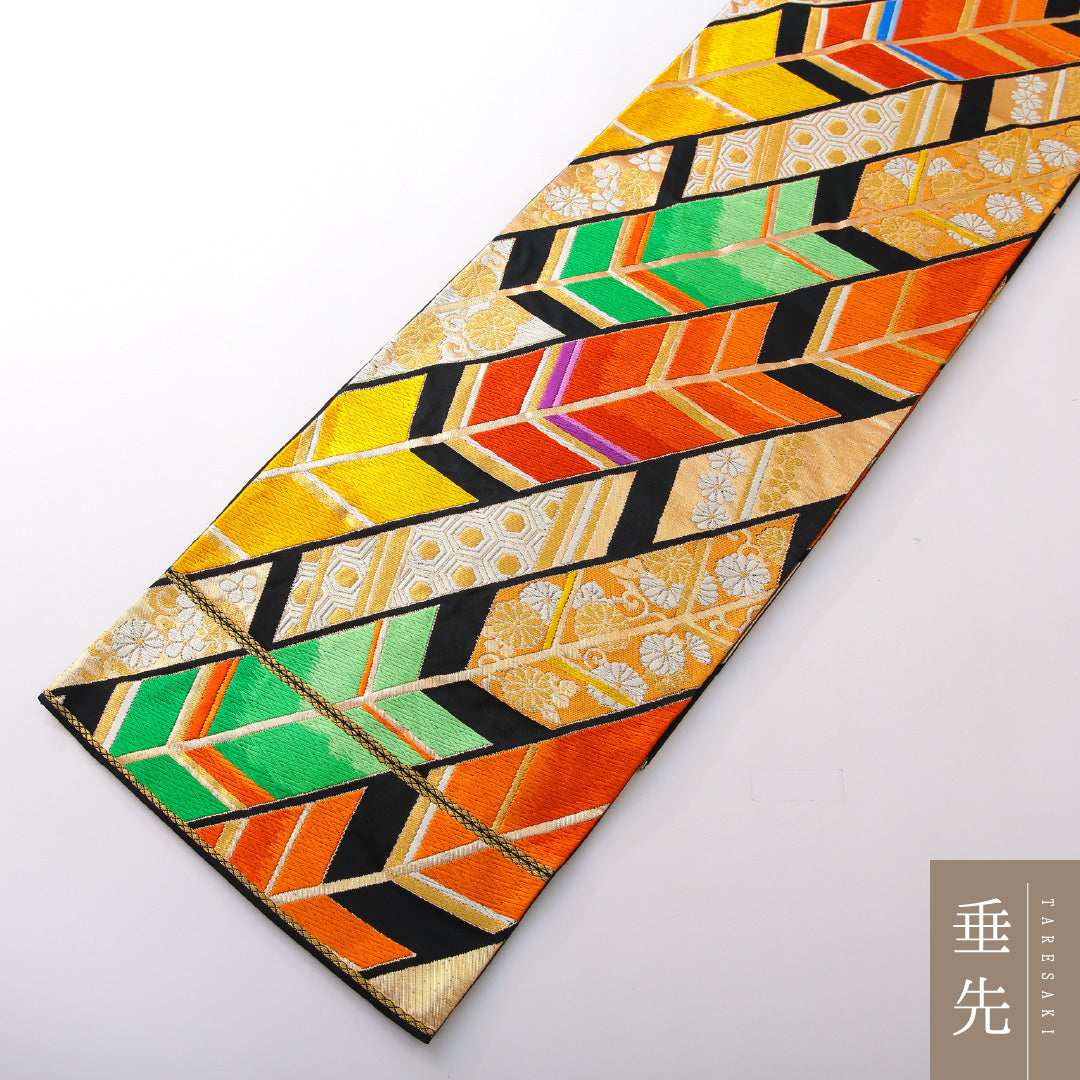 袋帯 帯丈426cm 正絹 六通 フォーマル 唐織 矢羽根 吉祥文様 多色系 1243-02144