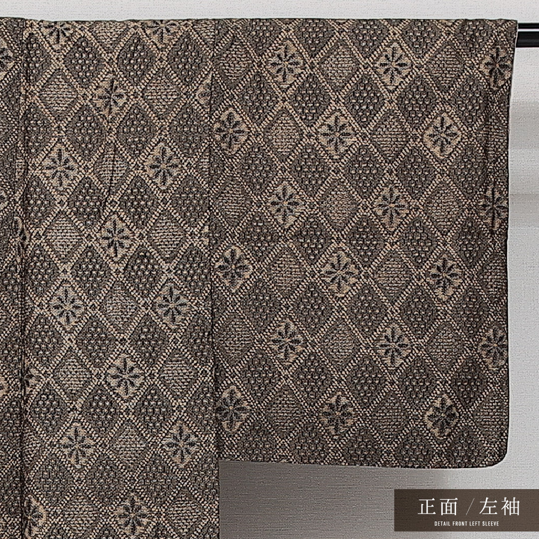 アンティーク 紬 袷 身丈146cm 裄丈60cm 正絹 紬ランク XSサイズ バチ衿 菱 グレー系 茶系 1216-14361