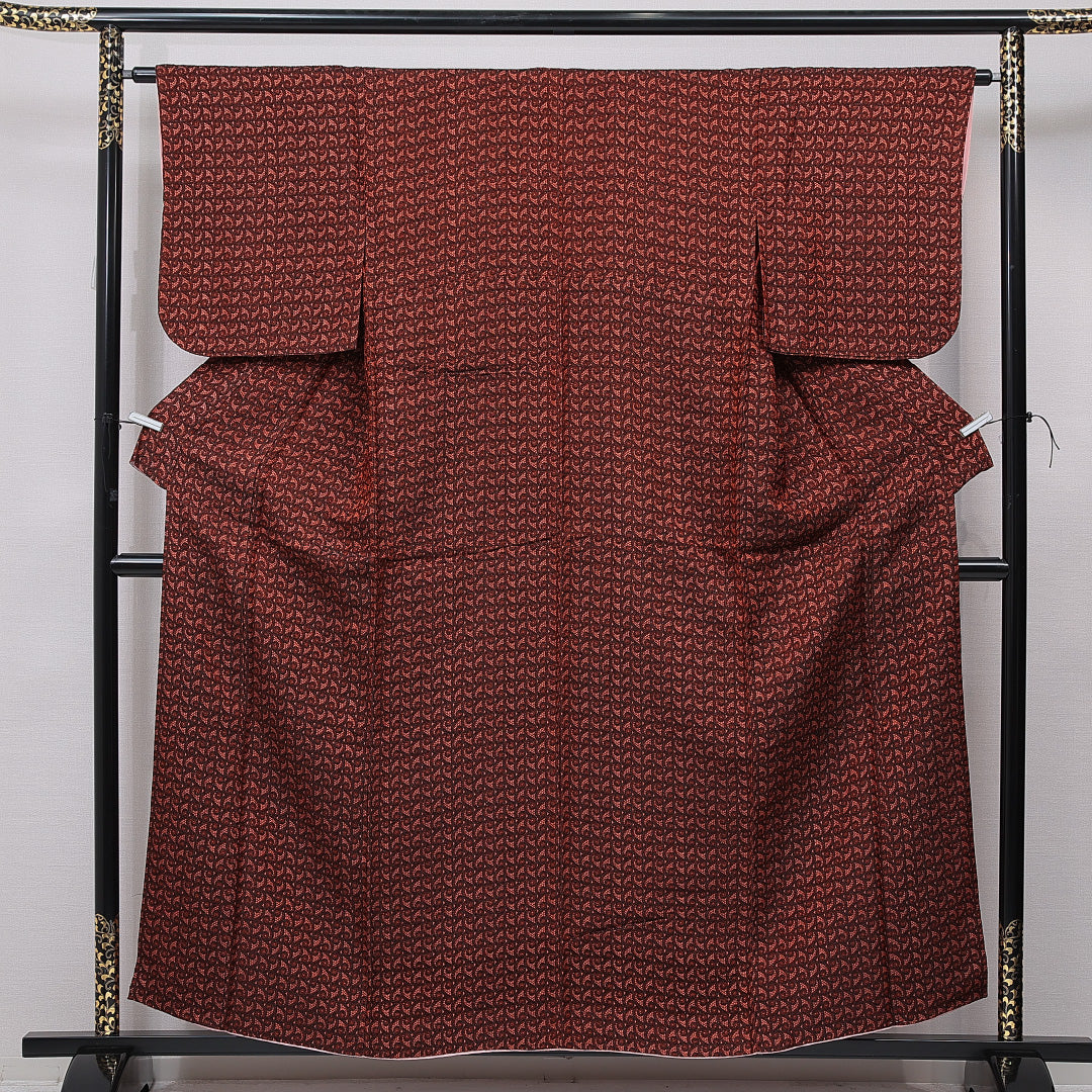 アンティーク 紬 袷 身丈156cm 裄丈63cm 正絹 Aランク Mサイズ バチ衿 ペイズリー柄 抽象柄 赤系 黒系 1216-15735