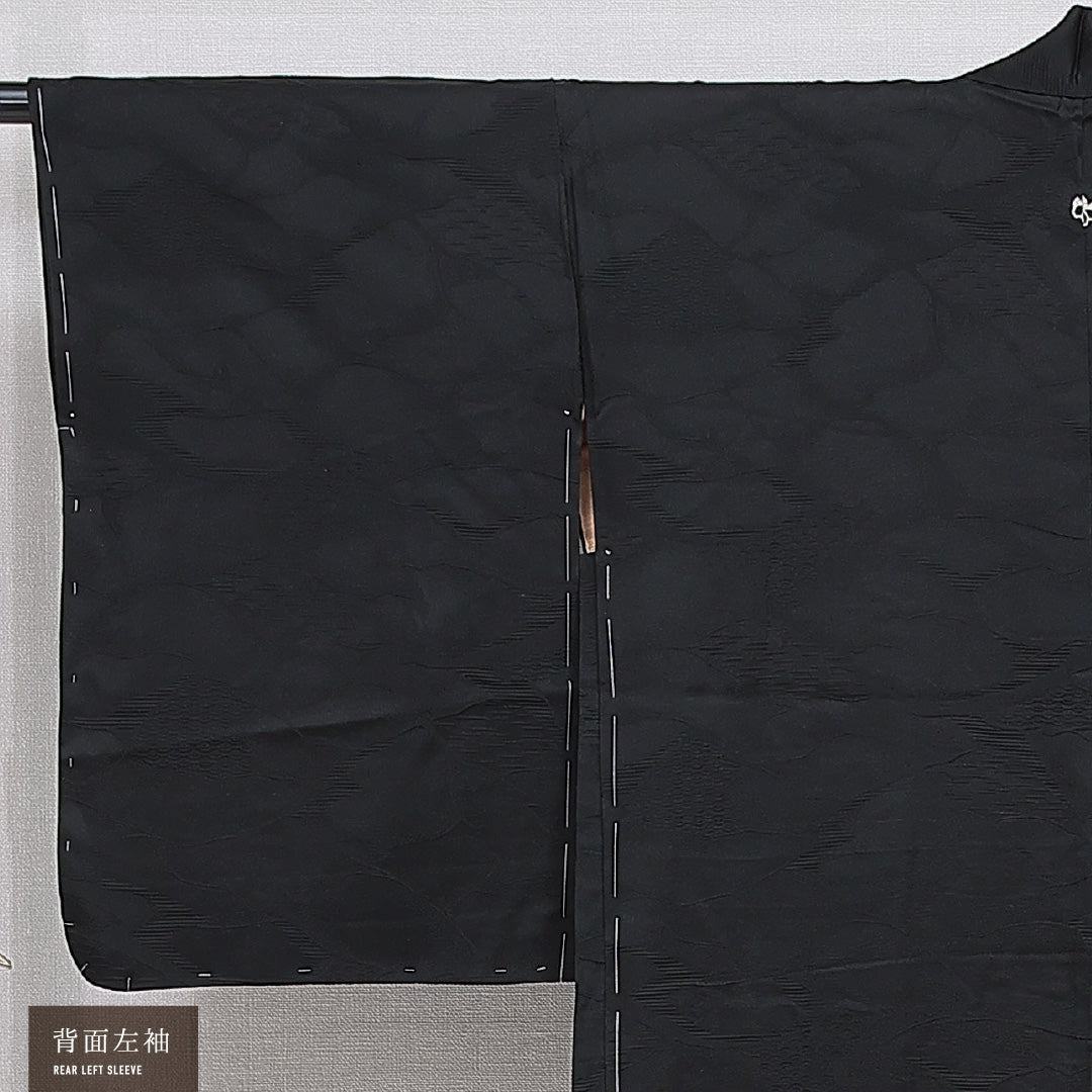 黒羽織 袷 身丈82cm 裄丈65cm 正絹 Aランク 一つ紋 (中陰五三桐) 紋意匠 (吉祥文様) セミフォーマル Mサイズ 織り出し 黒系 RP 1233-16144