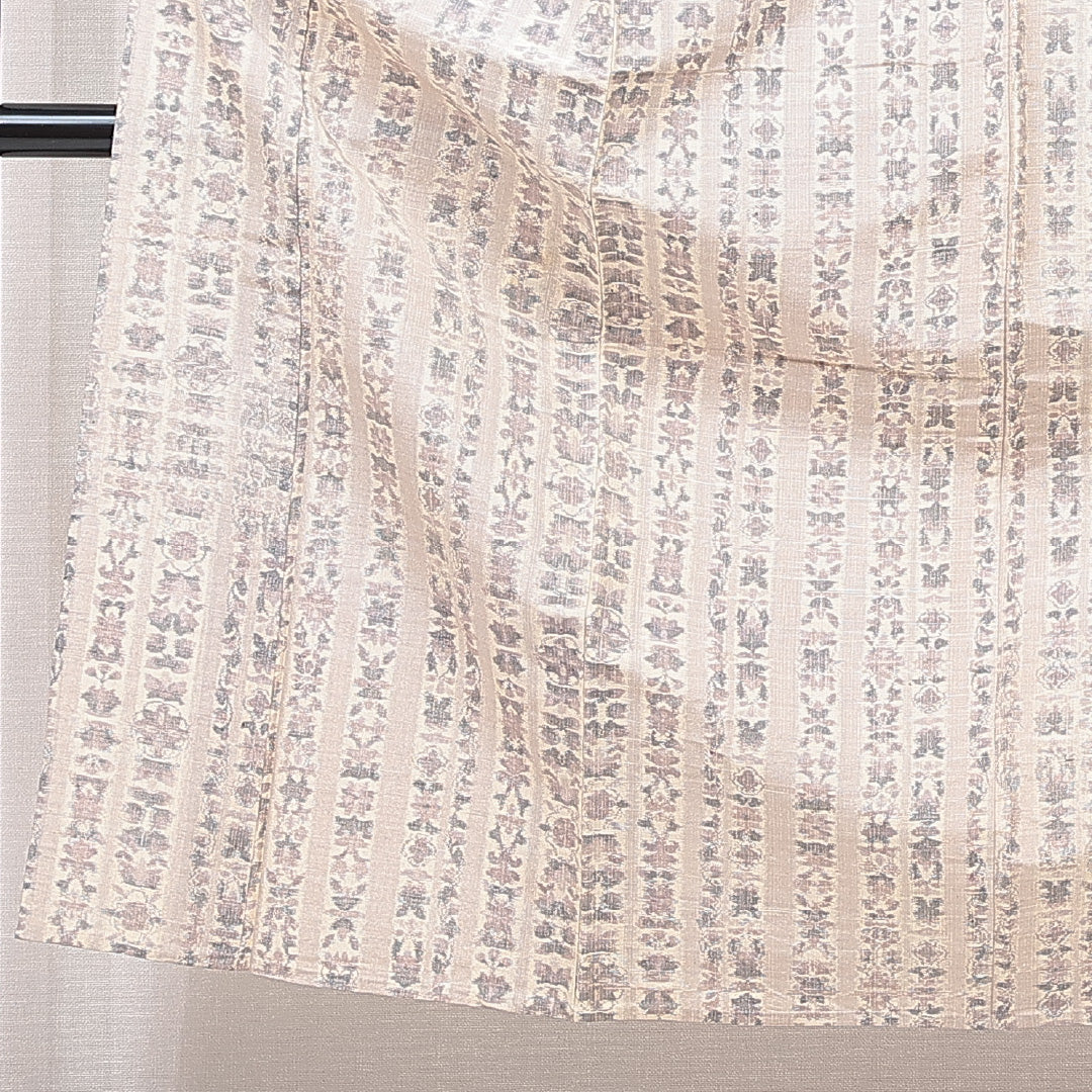 洗える着物 木綿の紬 単衣 身丈150cm 裄丈62cm 木綿 Sランク カジュアル バチ衿 Sサイズ 肩当て 縞 ベージュ系 PO 1223-15338