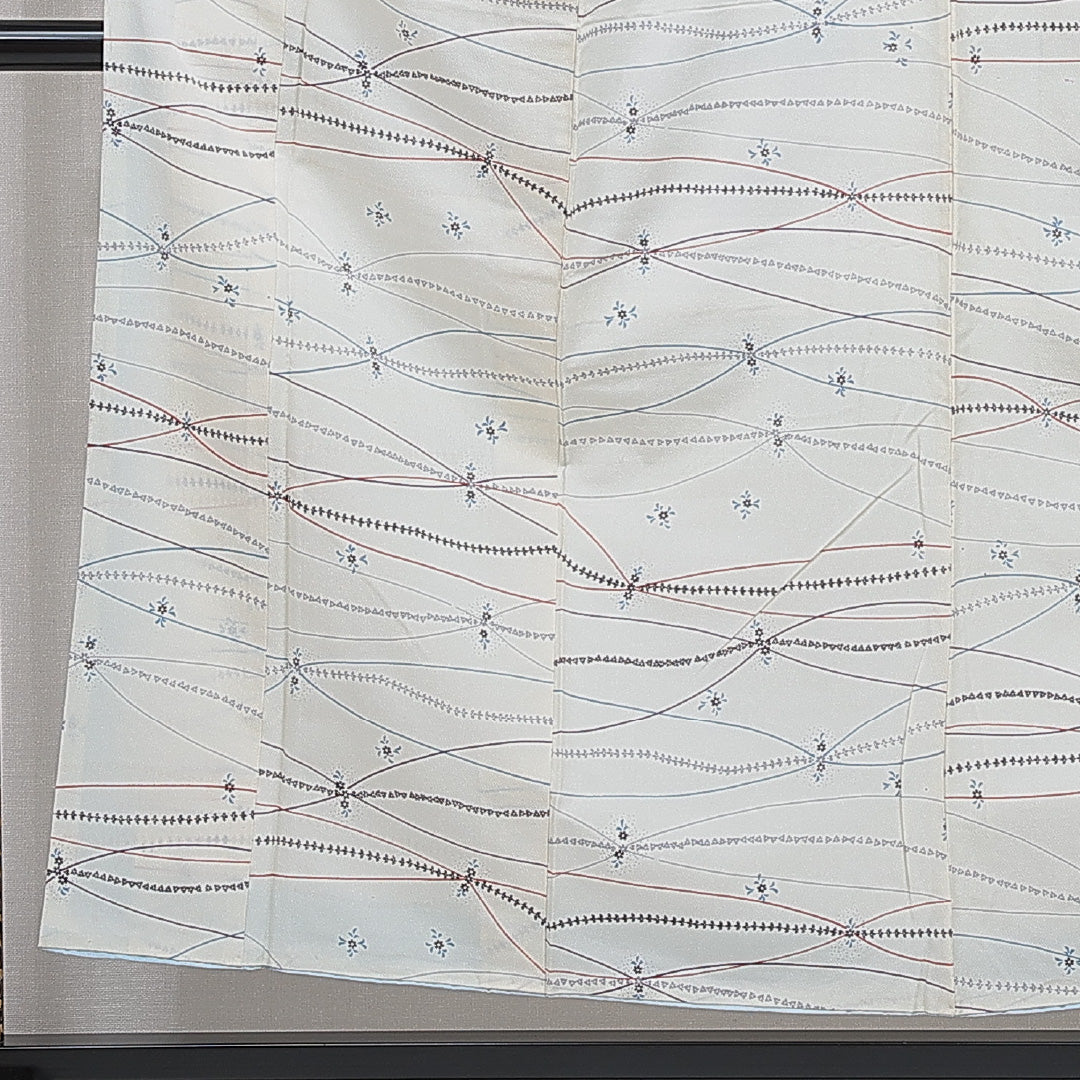 小紋 洗える着物 袷 身丈155cm 裄丈67cm ポリエステル Cランク Mサイズ 広衿 インフォーマル 花柄 クリーム系 1215-16095