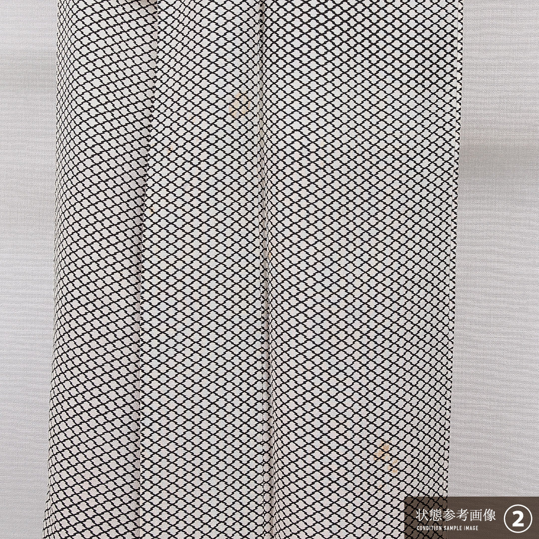 小紋 洗える着物 袷 身丈158cm 裄丈64cm ポリエステル Bランク Mサイズ バチ衿 インフォーマル 松皮菱 黒系 白系 1215-15807