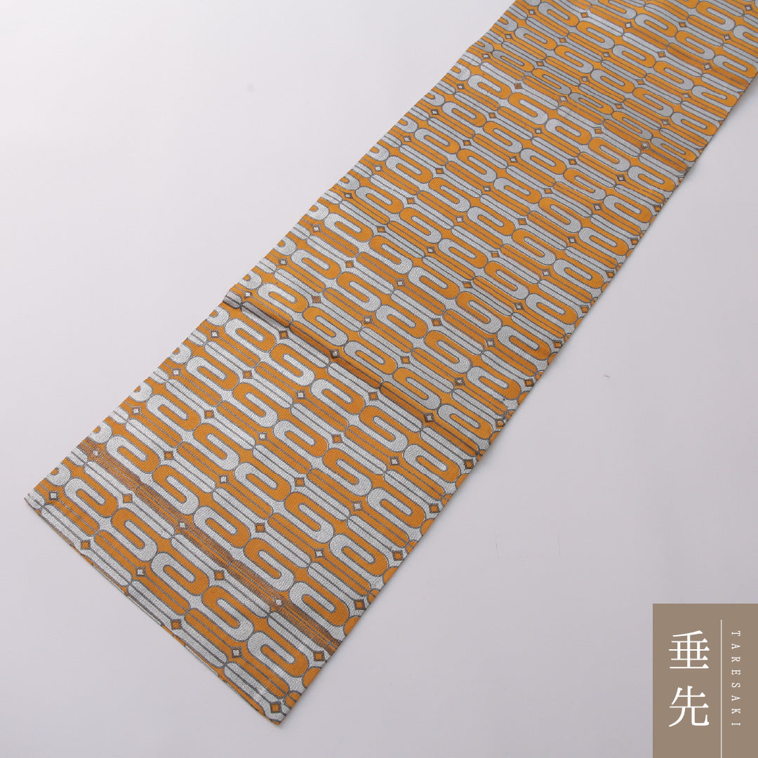 九寸名古屋帯 帯丈324cm カジュアル 名古屋仕立て 全通 Cランク 正絹 幾何学柄 グレー系 黄系 1224-03202
