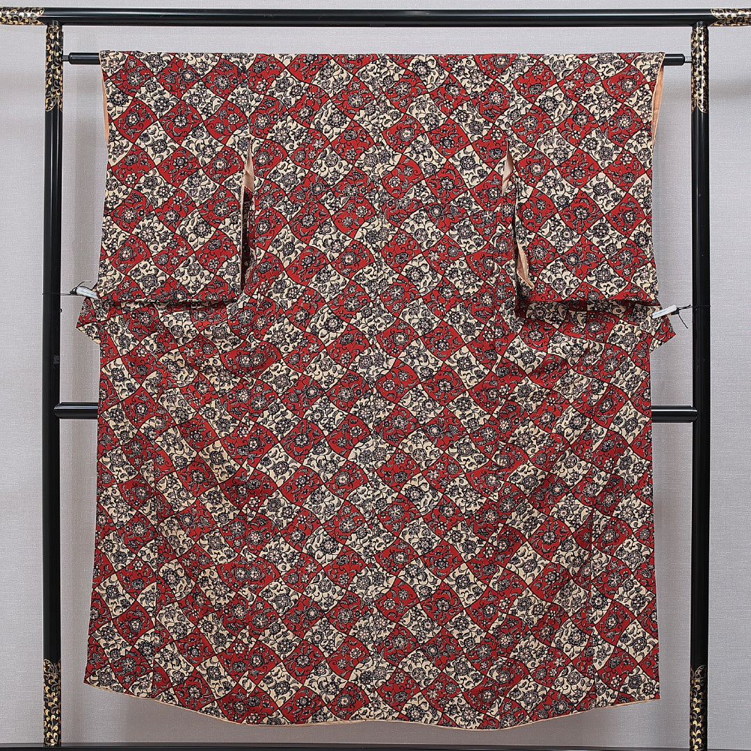 アンティーク 小紋 袷 身丈151cm 裄丈60cm 正絹 Cランク Sサイズ バチ衿 花柄 多色系 赤系 1215-16035