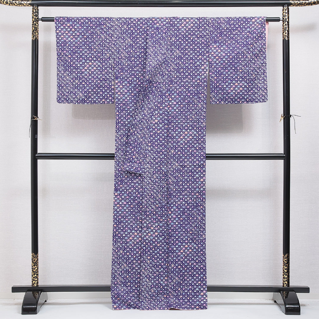 洗える着物 小紋 袷 身丈163cm 裄丈64cm ポリエステル Sランク インフォーマル 広衿 Lサイズ 菊 梅 紫系 RP 1221-16296