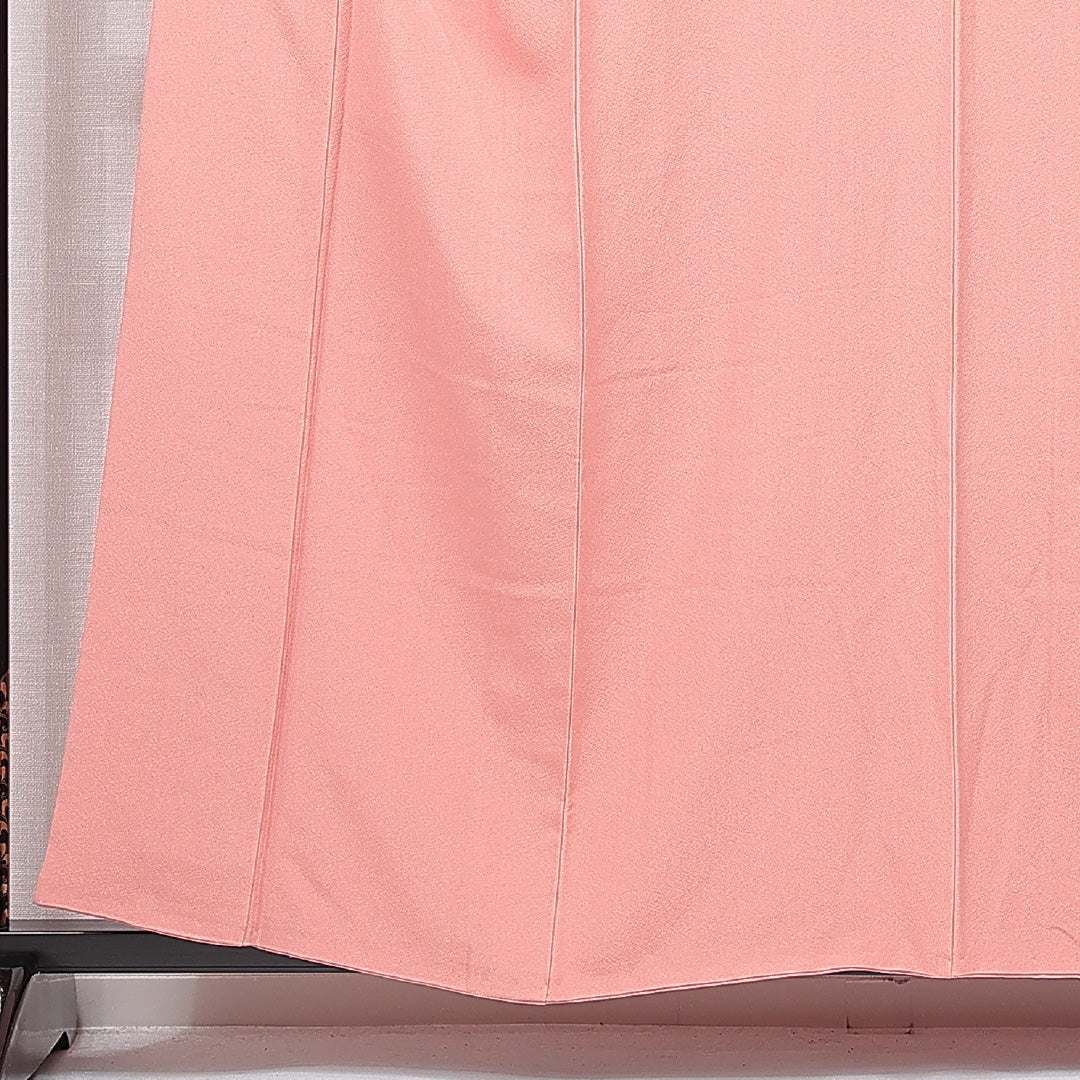 色無地 袷 身丈158cm 裄丈65cm 正絹 Aランク Mサイズ 広衿 一つ紋（剣菱） セミフォーマル 無地 朱系 1214-15652