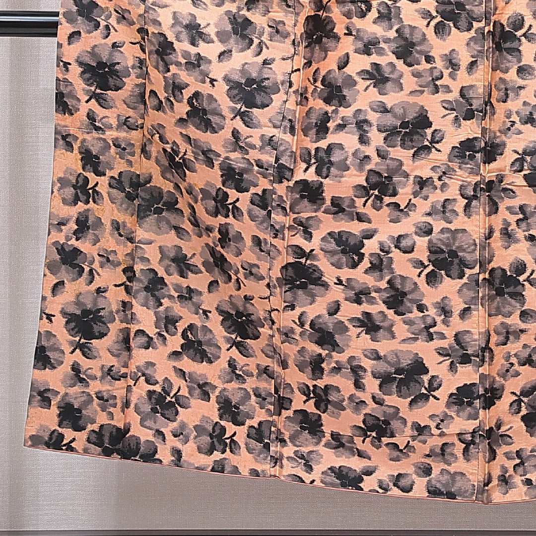 アンティーク 紬（銘仙） 袷 身丈150cm 裄丈62cm 正絹 Cランク Sサイズ 広衿 花柄 朱系 1216-15682