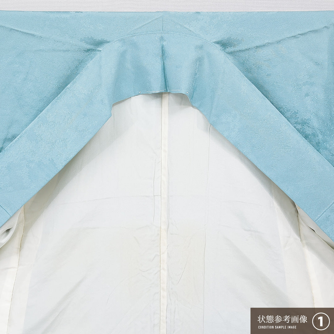 色無地 袷 身丈157cm 裄丈64cm 正絹 Bランク Mサイズ 広衿 一つ紋（橘） セミフォーマル 紋意匠 紅葉 無地 水色系 1214-15670