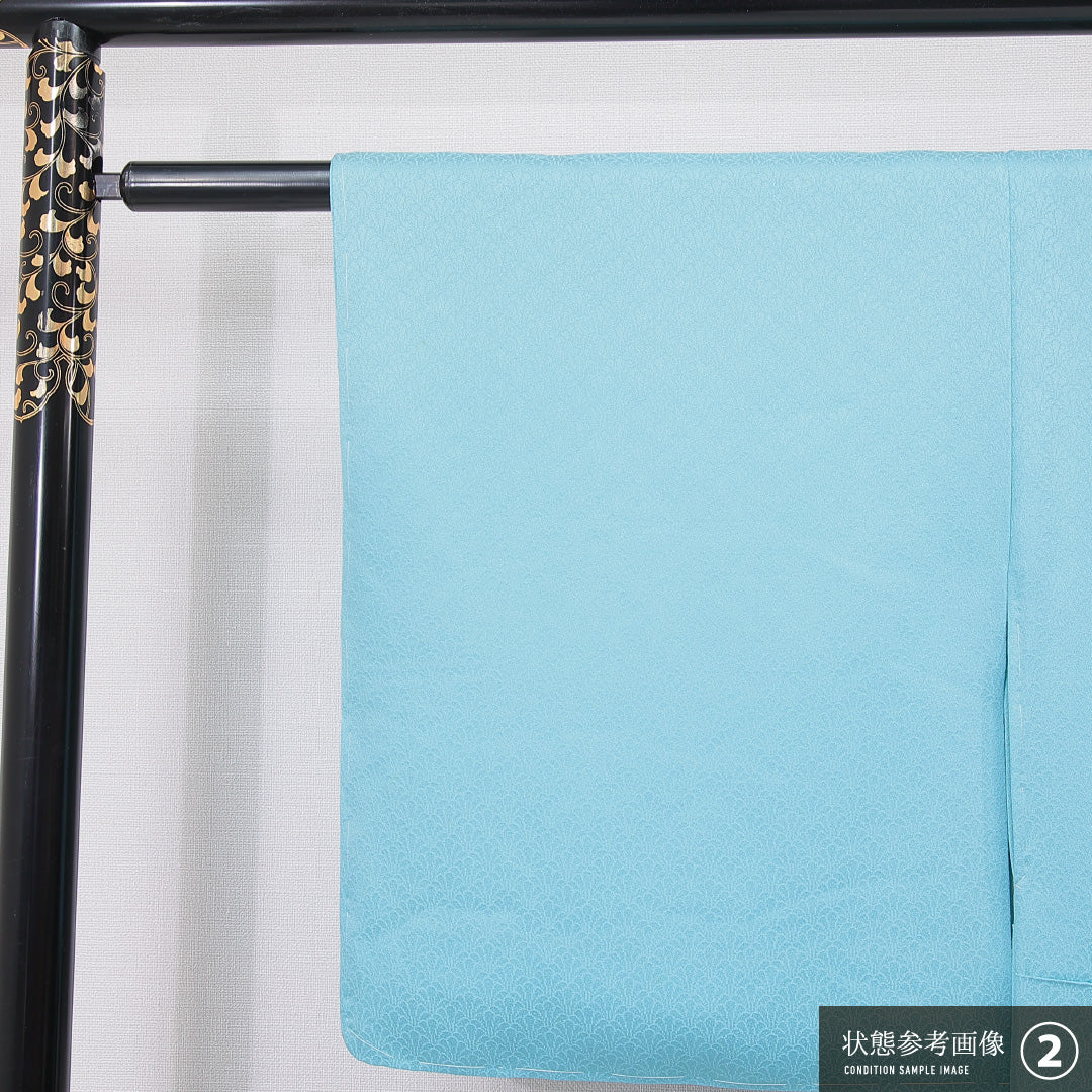 色無地 袷 身丈151cm 裄丈61cm 正絹 Aランク Sサイズ 広衿 一つ紋（五三桐） セミフォーマル 紋意匠 菊 無地 水色系 1214-15900