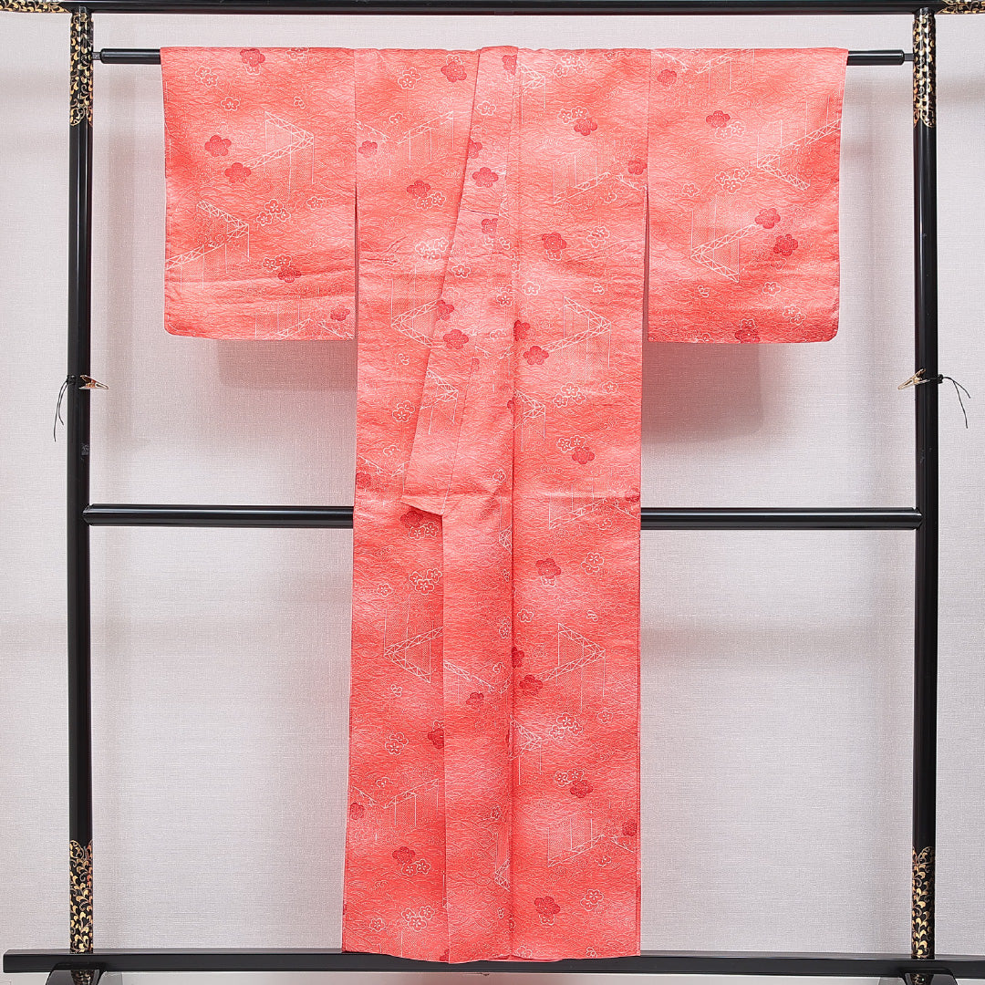 洗える着物 小紋 袷 身丈150cm 裄丈63cm ポリエステル Cランク インフォーマル バチ衿 Sサイズ 梅 ピンク系 HP 1221-16000