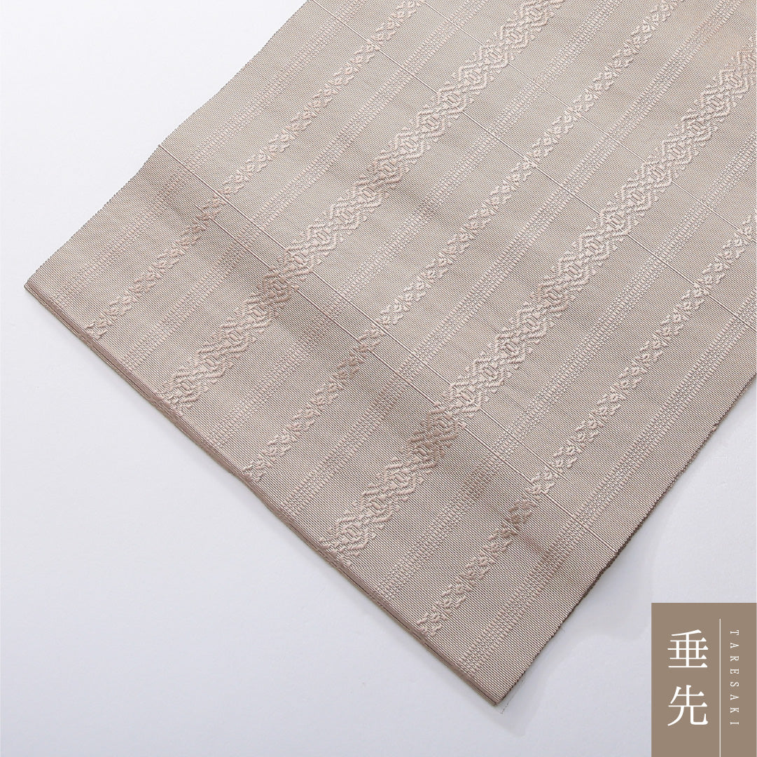 八寸名古屋帯 帯丈376cm インフォーマル 開き仕立て 全通 Bランク 正絹 本場筑前博多織 献上柄 ベージュ系 グレー系 1224-03943