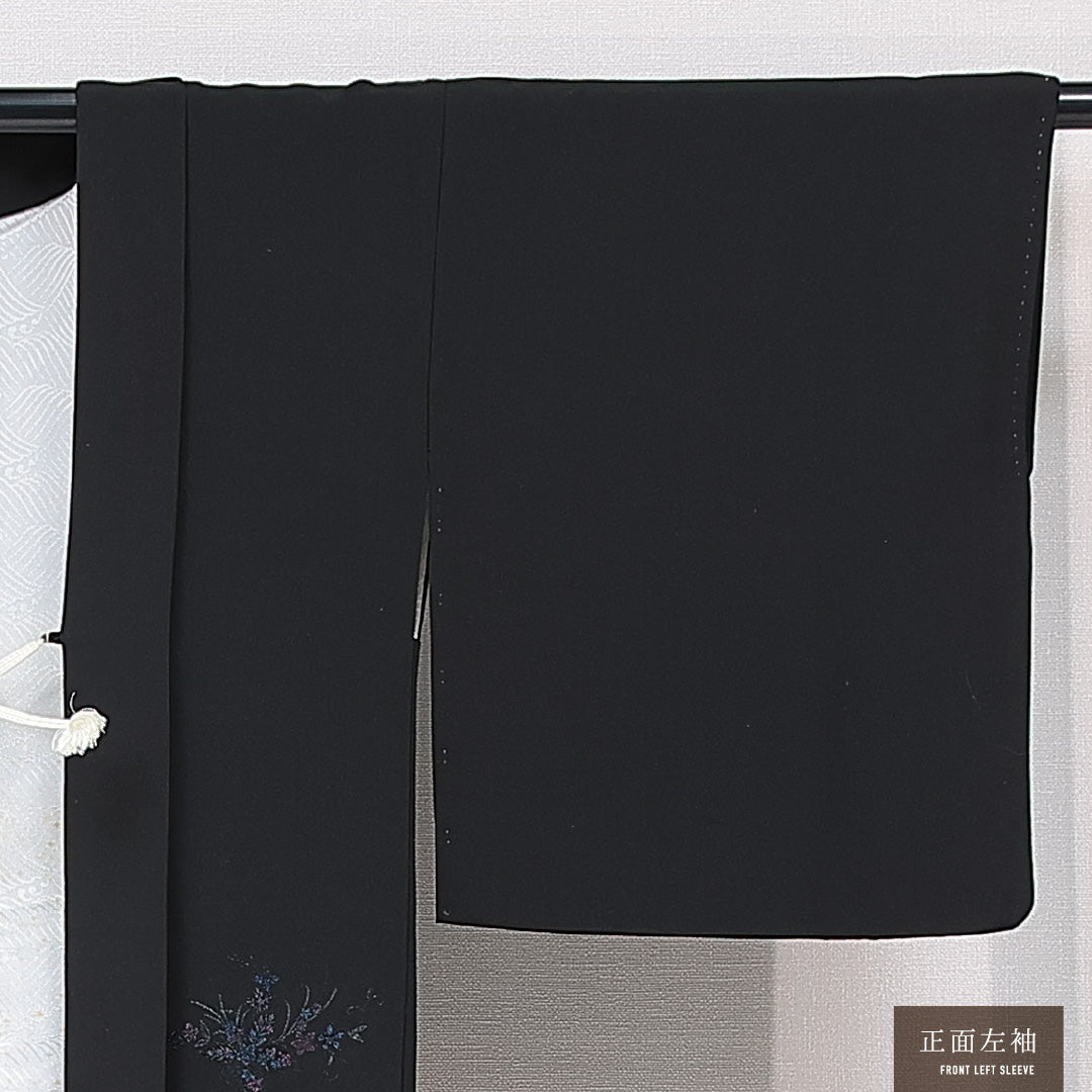 黒羽織 袷 身丈82cm 裄丈32cm 正絹 Sランク 一つ紋 (五三桐) セミフォーマル Sサイズ 紐あり 桔梗 黒系 RP 1233-15307