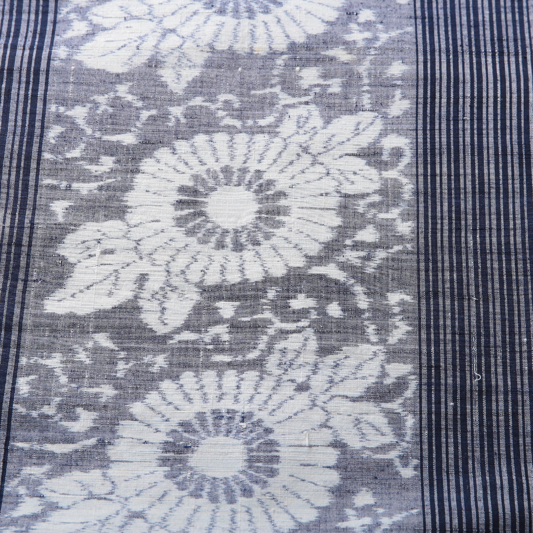 九寸名古屋帯（紬） 帯丈353cm カジュアル 名古屋仕立て 全通 Cランク 正絹 唐菊 縞 紺系 1224-03951