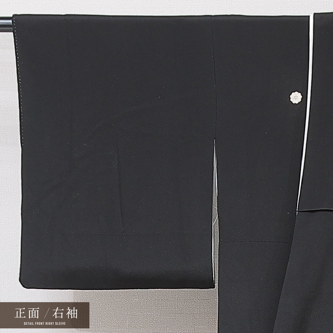 黒留袖 袷 身丈151cm 裄丈61cm 五つ紋 剣片喰 フォーマル Cランク Sサイズ 正絹 比翼仕立て 広衿 鳥 刺繍 1211-F0690